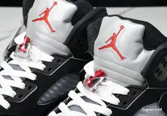 Hyperoad “Black Jordan Reimagined” Air 5 Metallic 0525